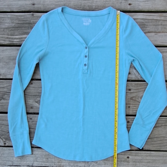 Time And Tru Light Blue Waffle Knit Henley Long Sleeve Tee Host Pick - Picture 9 of 13